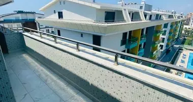 Doppelhaus 4 Zimmer mit Parkplatz, mit Schwimmbad, mit Sauna in Alanya, Türkei