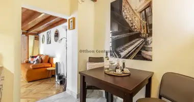 2 room apartment in Budapest, Hungary