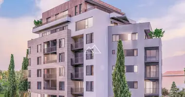 Apartamento 4 habitaciones en Budva, Montenegro