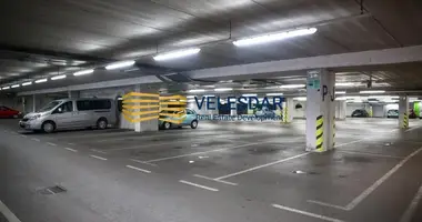 Underground parking, Ljubljana en Liubliana, Eslovenia