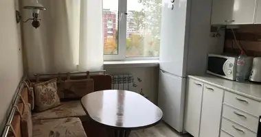 Wohnung 2 zimmer mit Möbliert, mit Internet, mit Kühlschrank in okrug Rzhevka, Russland