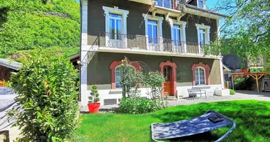 7 room house with surveillance security system, with sauna, with bbq in Bagneres-de-Luchon, France