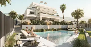 3 bedroom apartment in Estepona, Spain