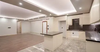 Apartamento 4 habitaciones en Muratpasa, Turquía