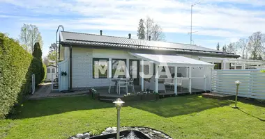 2 bedroom house in Helsinki sub-region, Finland