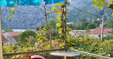 Casa 3 habitaciones en Risan, Montenegro