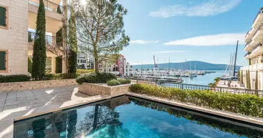 Apartamento 1 habitación en Tivat, Montenegro