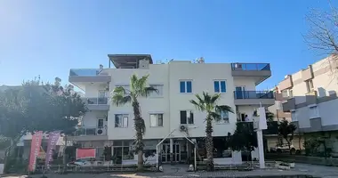 Dúplex 3 habitaciones con balcón, con airea acondicionado, con estacionamiento en Guezeloba, Turquía