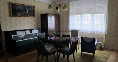 2 room house in Egyhazaskeszo, Hungary