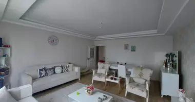 Apartamento 5 habitaciones en Erdemli, Turquía