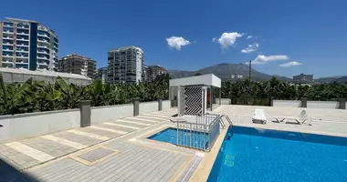 Dúplex 3 habitaciones con la piscina, con vistas a las montañas, con Fitnes en Alanya, Turquía
