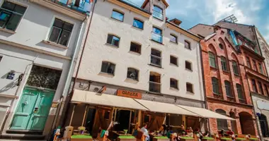 Miethaus 697 m² in Riga, Lettland