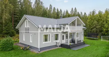 Дом 8 комнат в Ohkola, Финляндия