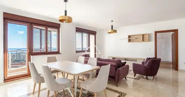 Apartamento 3 habitaciones en Becici, Montenegro