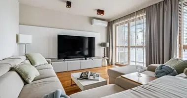 Wohnung 3 zimmer in Warschau, Polen