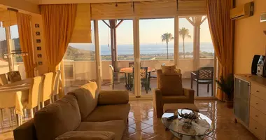 Villa 3 rooms with Swimming pool, with Internet, with Камеры видеонаблюдения in Alanya, Turkey