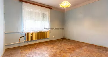 3 room house in Sarbogard, Hungary