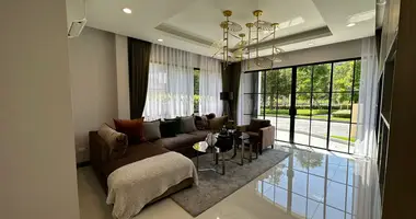 Villa 4 bedrooms with Double-glazed windows, with Furnitured, with Air conditioner in Ban Bang Ku, Thailand