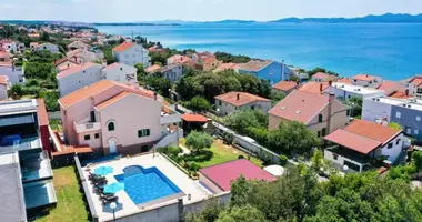 Hotel 600 m² in Kozino, Croatia