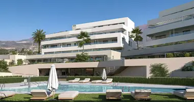 3 bedroom apartment in Estepona, Spain