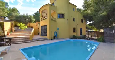 Willa w Orihuela, Hiszpania