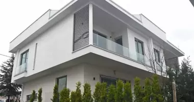 Apartment 6 bedrooms in Bahcelievler Mahallesi, Turkey