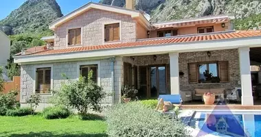 Villa 3 bedrooms with Furnitured, with Sea view, with Swimming pool in Donji Orahovac, Montenegro