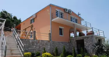 Casa 4 habitaciones en Kunje, Montenegro
