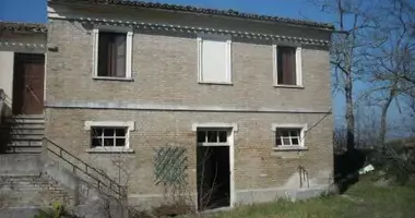 Дом в Терни, Италия