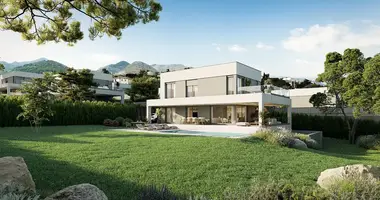 Villa 4 bedrooms with Air conditioner, with Mountain view, with parking in Alhaurin de la Torre, Spain