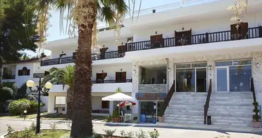 Hotel 1 000 m² in Kriopigi, Greece