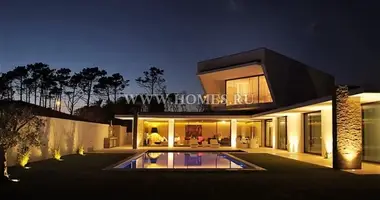 Villa 4 bedrooms with Furnitured, with Air conditioner, with Sea view in Portugal