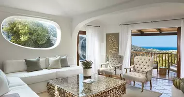 Villa 4 bedrooms with Veranda in Arzachena, Italy