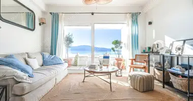 Wohnung 2 Schlafzimmer in Tivat, Montenegro