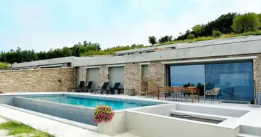 Villa en Polychrono, Grecia