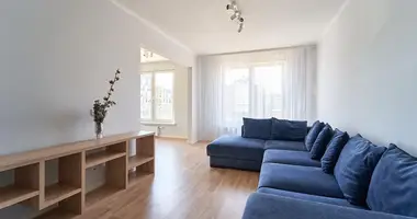 Appartement 3 chambres dans Kopishche, Bélarus