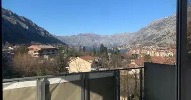 Casa 4 habitaciones en Kotor, Montenegro