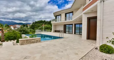 Villa 4 bedrooms with Sea view, with Yard, with Swimming pool in Tivat, Montenegro