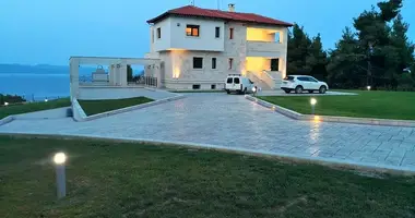 Villa 8 zimmer mit Meerblick, mit Schwimmbad, mit Bergblick in Agia Paraskevi, Griechenland