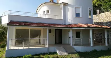 Villa 4 habitaciones con Vistas al mar, con Piscina, con Vista a la montaña en Alanya, Turquía