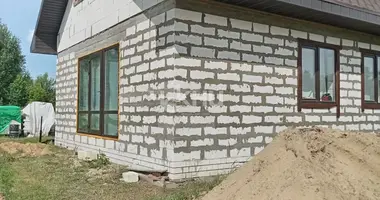 Maison dans Smolki, Russie