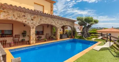 5 bedroom house in Lloret de Mar, Spain