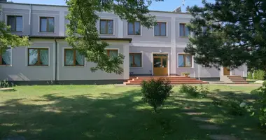Коммерческое помещение 680 м² в Гродзиский повят, Польша