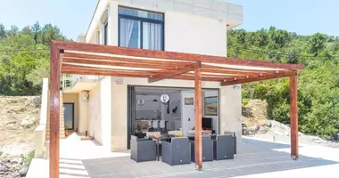 Villa 4 chambres avec parkovka parking, avec Meublesd, avec Climatiseur dans Krasici, Monténégro