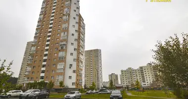 Apartamento 3 habitaciones en Kopisca, Bielorrusia