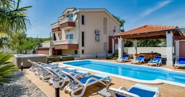 Villa 5 chambres dans Grad Kastela, Croatie