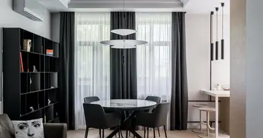 Apartamento 3 habitaciones en Minsk, Bielorrusia