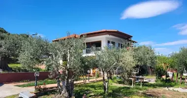 Haus 5 Schlafzimmer in Paralia Dionysiou, Griechenland