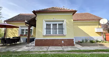 2 room house in Zalakomar, Hungary