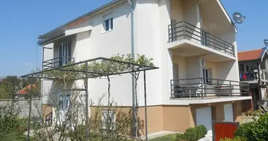 Haus 7 Schlafzimmer in Podgorica, Montenegro